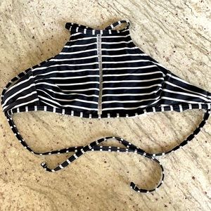Xhilaration Black and white bikini top